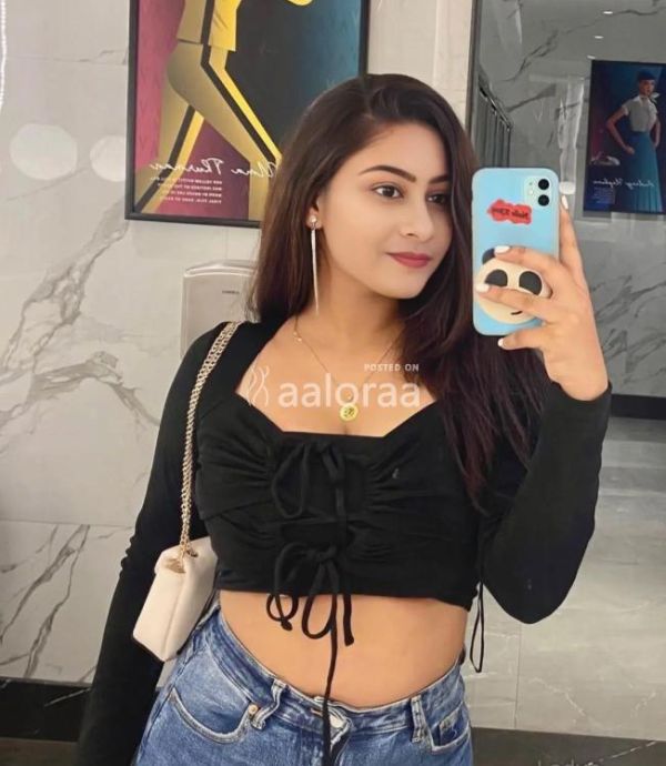 Una Sara Ali college girl cash payment advance online payment service