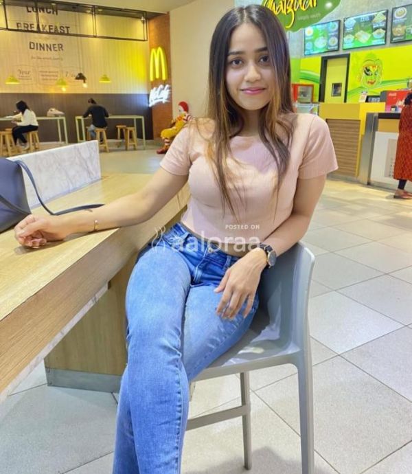 HAND CASH PAYMENT 100% GENUINE SERVICE INDEPENDENT GIRL AVAILABLE FULL SERVICE AVAILABLE HAND TO HAND PAYMENT GENUINE SRVICES HOT & SEXY MODELS