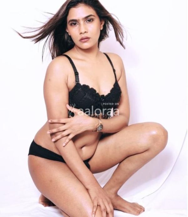 COLLEGE GIRLS OYO HOTELS HOUSE IN CALL OUT CALL  GENUINE SERVICE 24X7 AVAILABLE BOOKING NOW