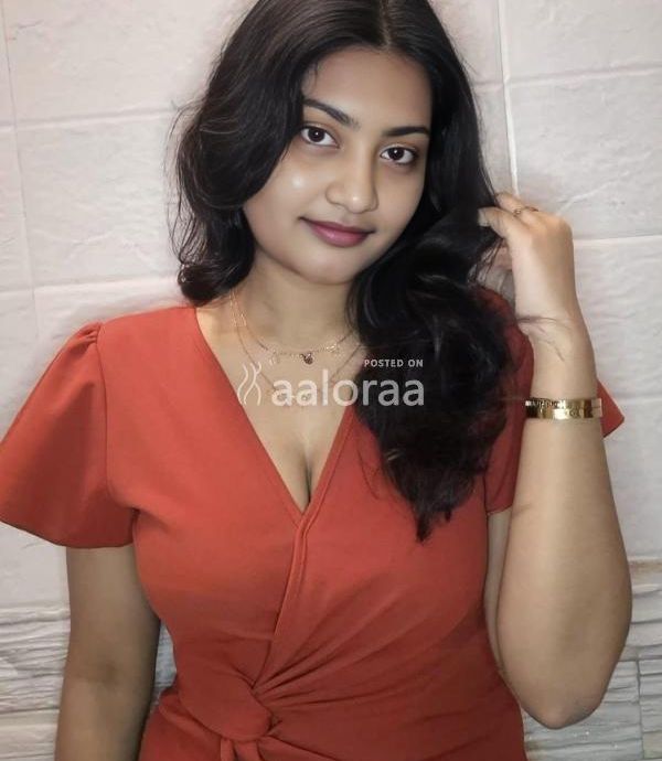 Myself Divya  college girl and house wife available 24 hr