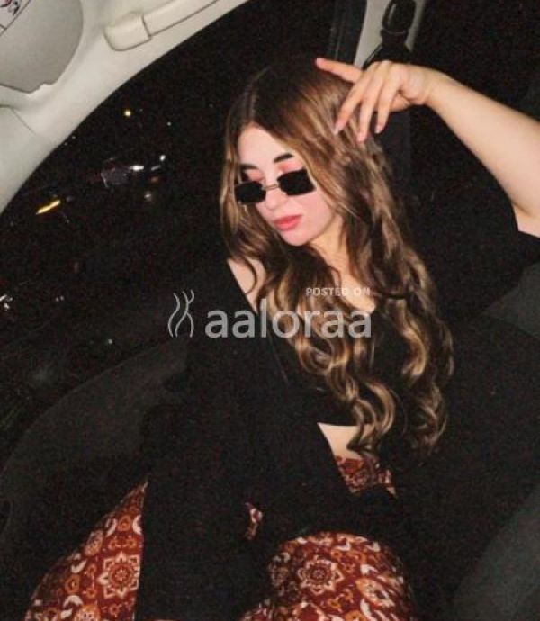 9667677194 Russian Call Girl in Defence Colony - Russian Escorts
