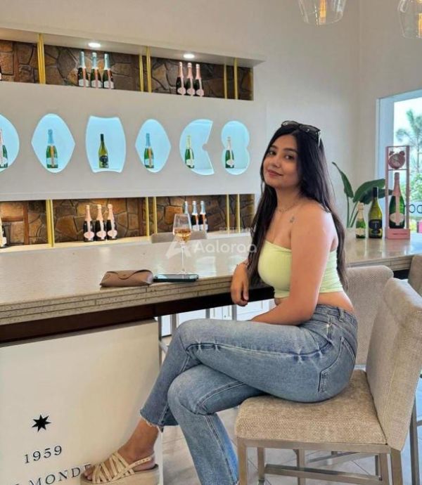 Dehradun ANUSHKA BEST VIP CALL GIRL SARVICE AVAILABLE