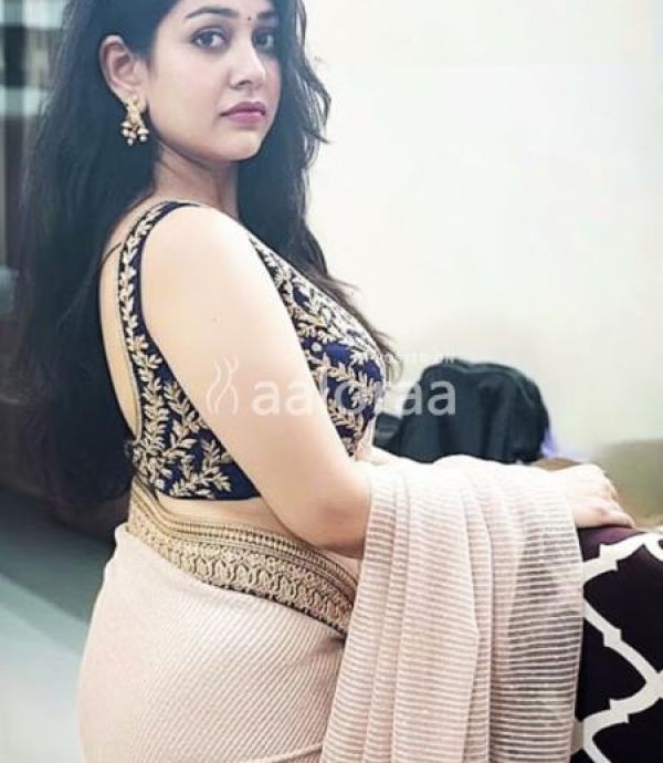 Bangalore Zoya Khan only cash payment available high profile college girl Sara Ali available
