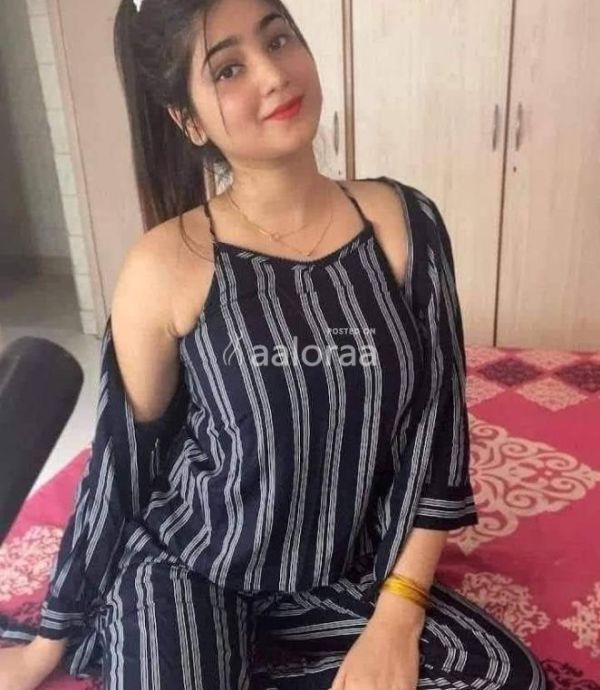 Hi I am NISHKATodays my first day and genuine service girlfriend experience in chandigarh mohali no advance no cabinet and no extra charges