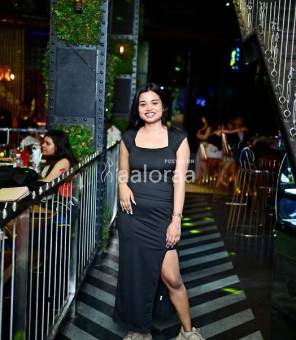 HIGH PROFILE INDIAN MODEL AVAILABLE HOTEL & HOME SERVICE AVAILABLE