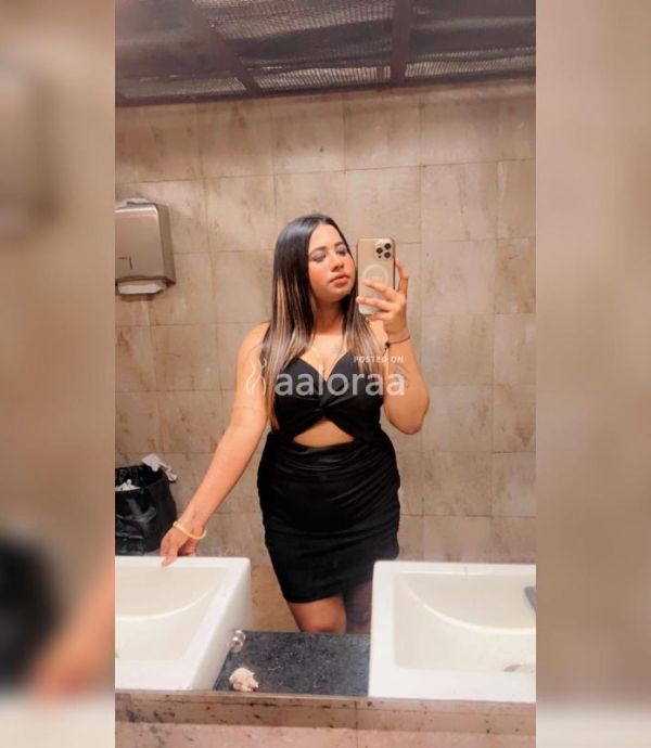 Call girls in Defence Colony  Book escort Service in Hotels 9667677194