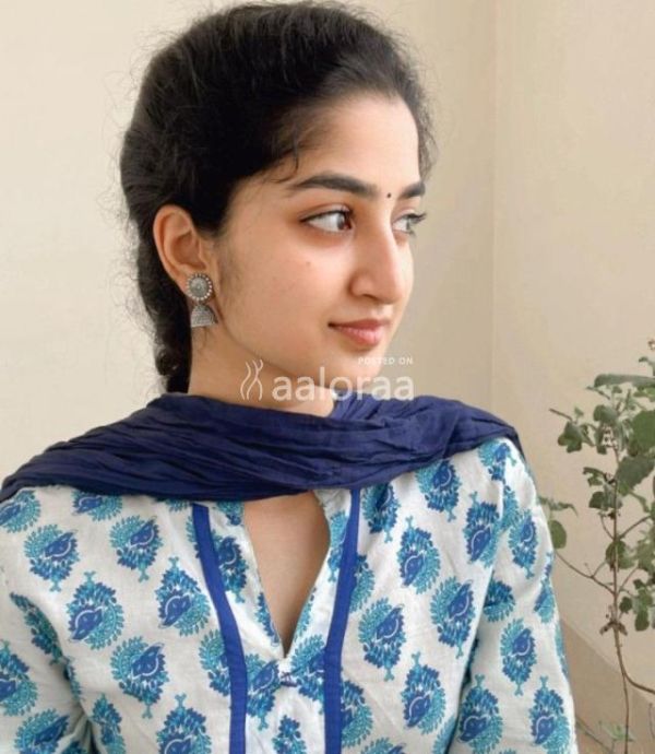 Mg road home and hotel door step VIP beautiful girls housewives available for full sex enjoyment