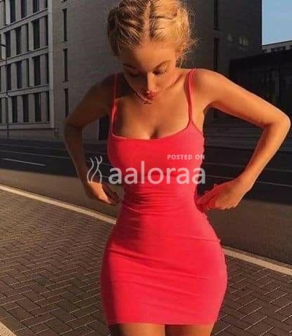 921755_8422 High Profile Call Girls In Noida Sector 12 With COD