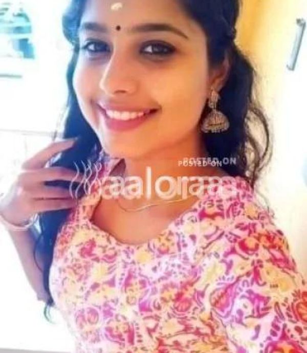 Heena available best saxy top model