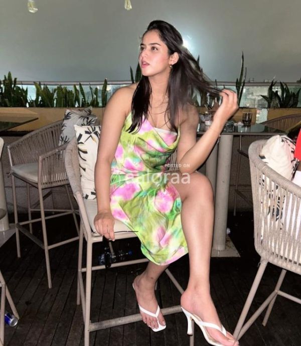 Call Girls in Pragati Maidan  Sexy Housewife escorts girls
