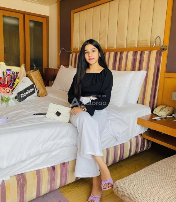 Panipat fast message and enjoy service but she is college girls full sefy full enjoy full service available