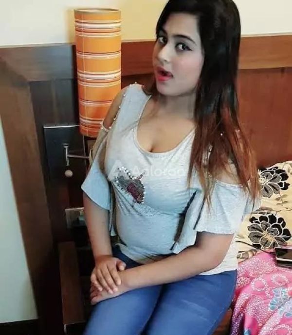 BEST HOT PROFESSIONAL GIRLS HOUSE WIFE HOTEL and HOME SERVICE