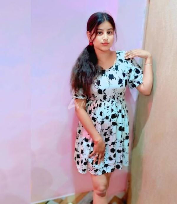 Hii i am riya sarma any time available