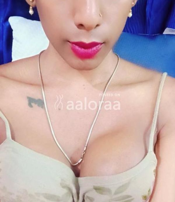 Chennai shemale hereee Big boobs sexy hot shemale