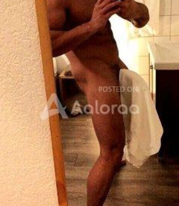 INDEPENDENT PROFESSIONAL MATURED CLASS BULL MALE ESCORTS SERVICE NO ADVANCE  FULL PRIVACY