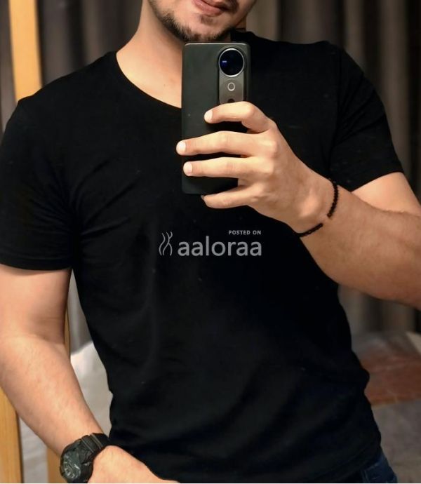 Hello EkanS here Independent Male Companion Masseur